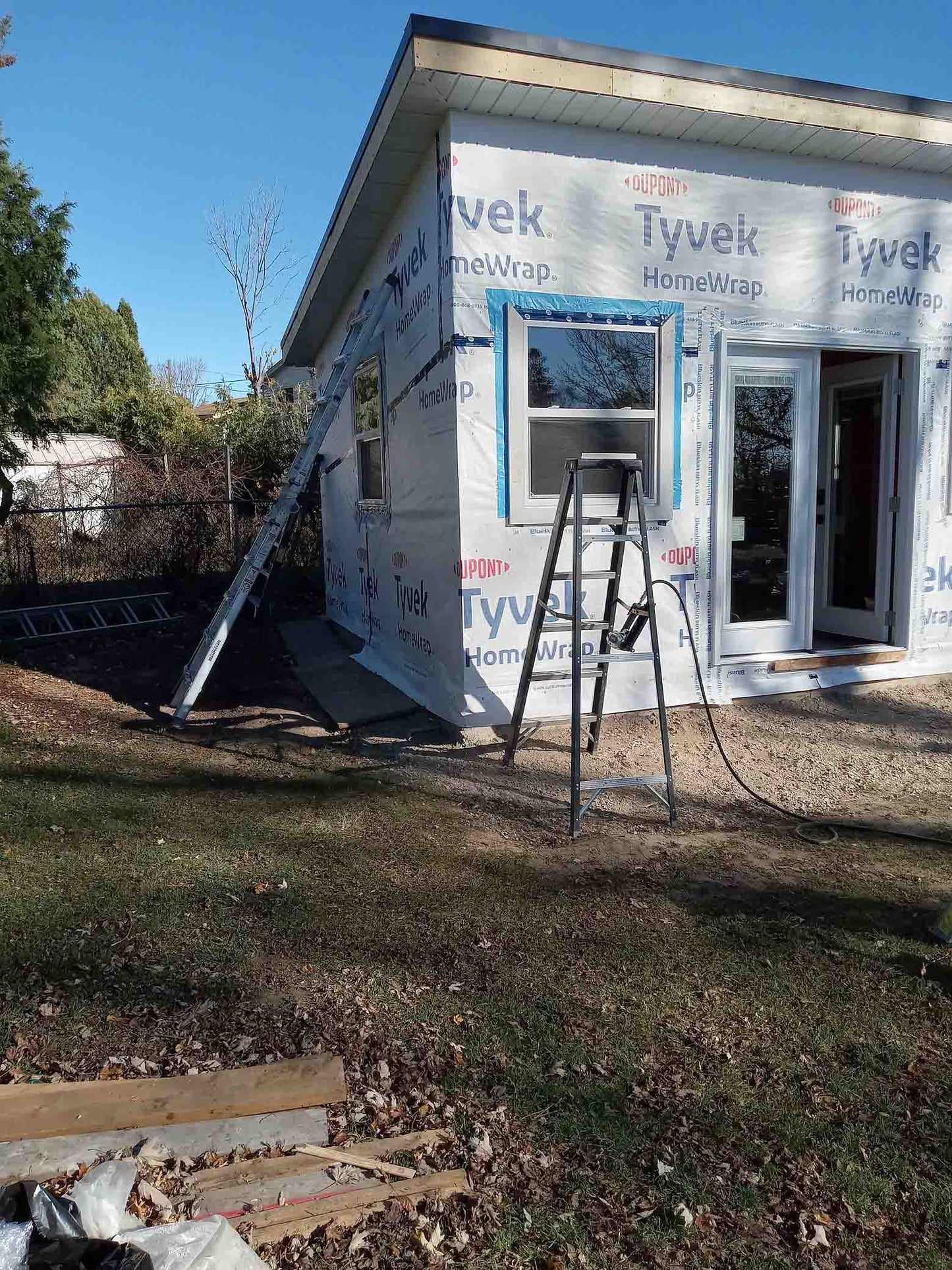 Bunkies • Backyard Home Office